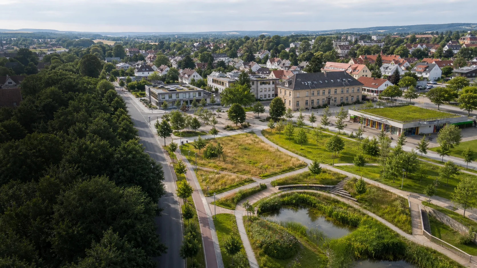 Nachhaltig entwickelte Kommune mit öffentlichen Grünflächen und Retentionsraum